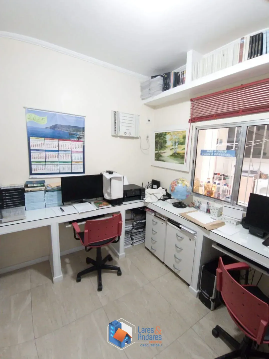 Imagem SOBRADO À VENDA, COM 300M² SENDO 3 PAVIMENTOS EM RUA EM SAÍDA COM AMPLA ÁREA GOURMET 3 DORMS SENDO 2 SUÍTES - OPORTUNIDADE - LAUZANE PAULISTA