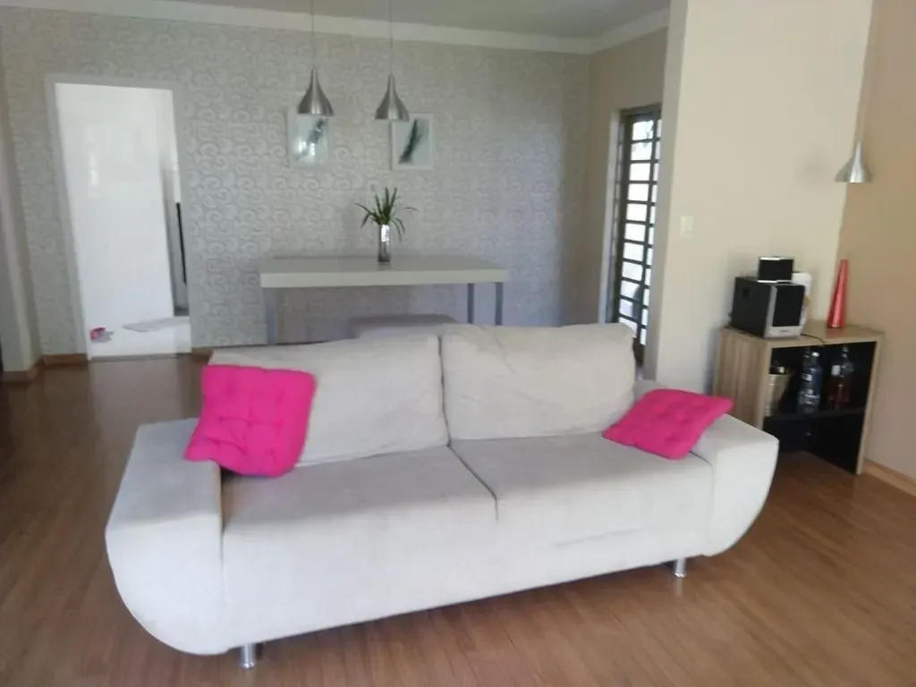 Imagem Casa com 3 Quartos à Venda, 207 m² em São João Batista (Venda Nova) - Belo Horizonte