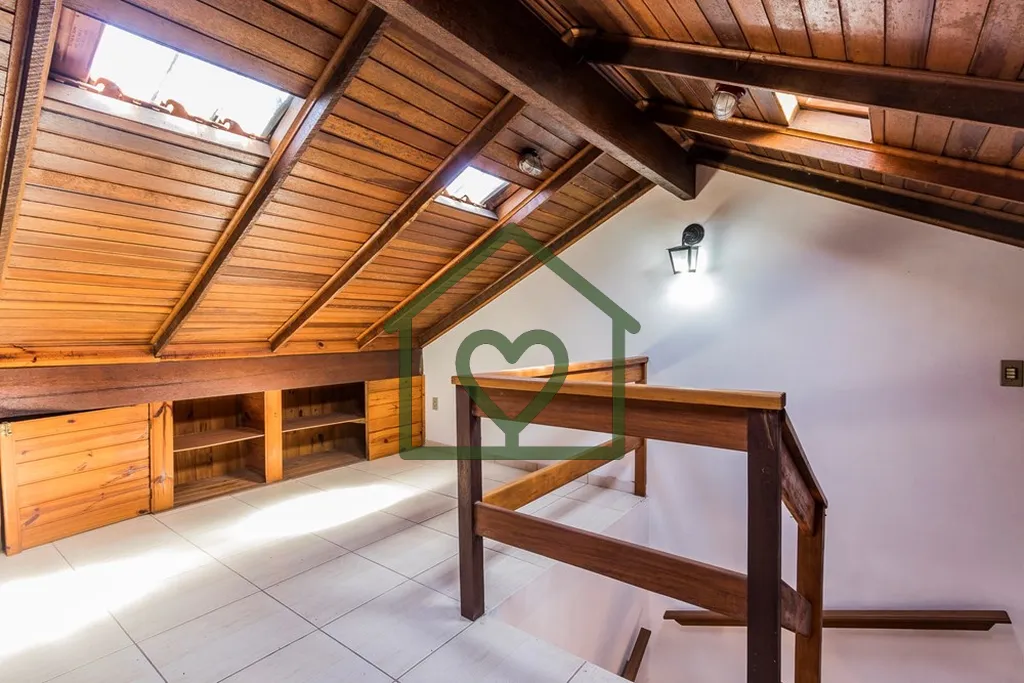 Imagem CASA EM CONDOMÍNIO DE 191m² COM 2 DORMITÓRIOS (1 SUÍTE COM SACADA), 2 BANHEIROS, 1 LAVABO, SALA ...