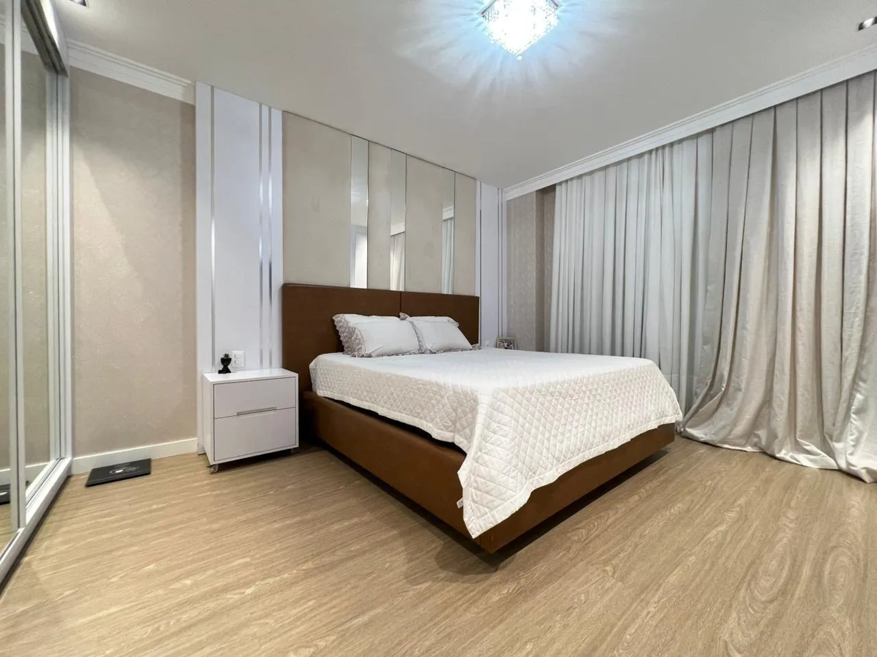 Imagem Apartamento à venda com 195.5m2 por R$ 3.800.000,00