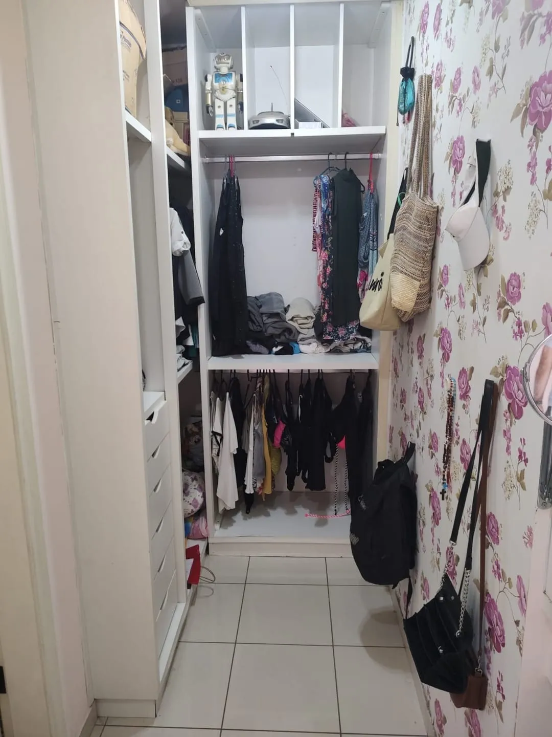 Imagem Casa à venda 3 Quartos, 2 Suites, 3 Vagas, 250M², Vila São Geraldo, Taubaté - SP