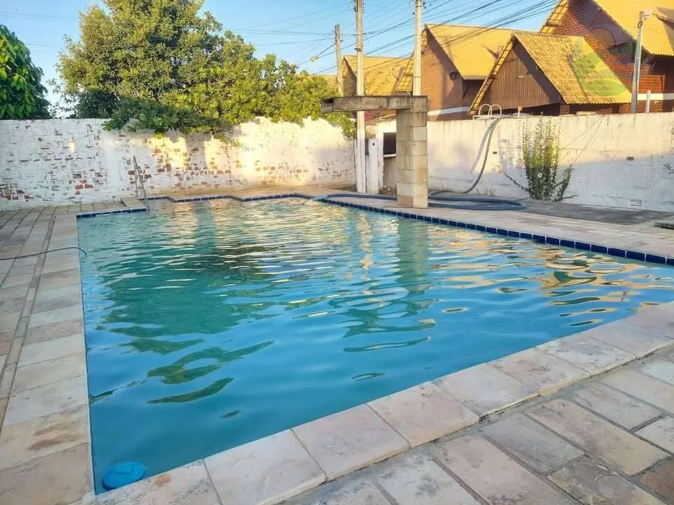 Imagem Casa Térrea em Gravatá | 4 Qts (3 Suítes), Piscina e 1.000m2 de área Verde.