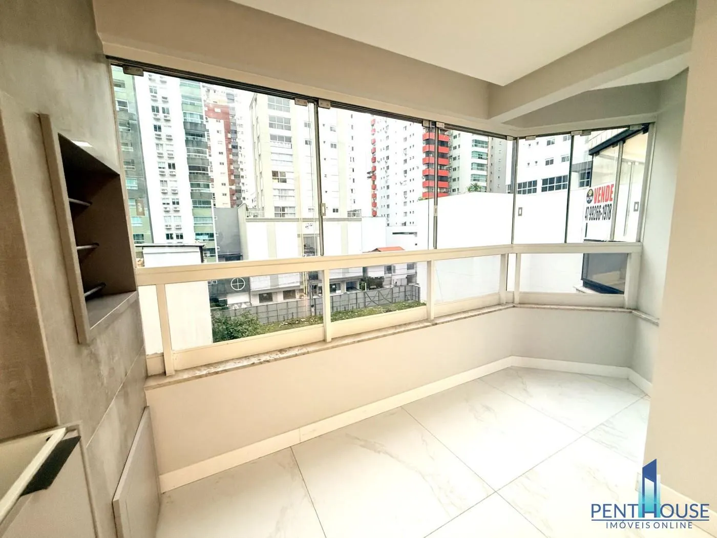 Imagem Apartamento Zona Central para Venda em Balneário Camboriú, CENTRO, 3 dormitórios, 1 suíte, 2 banheiros, 1 vaga
