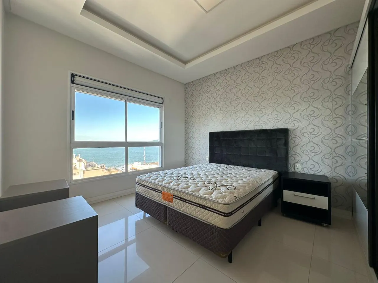 Imagem Apartamento com vista para o mar à venda com 300m2 por R$ 3.600.000,00