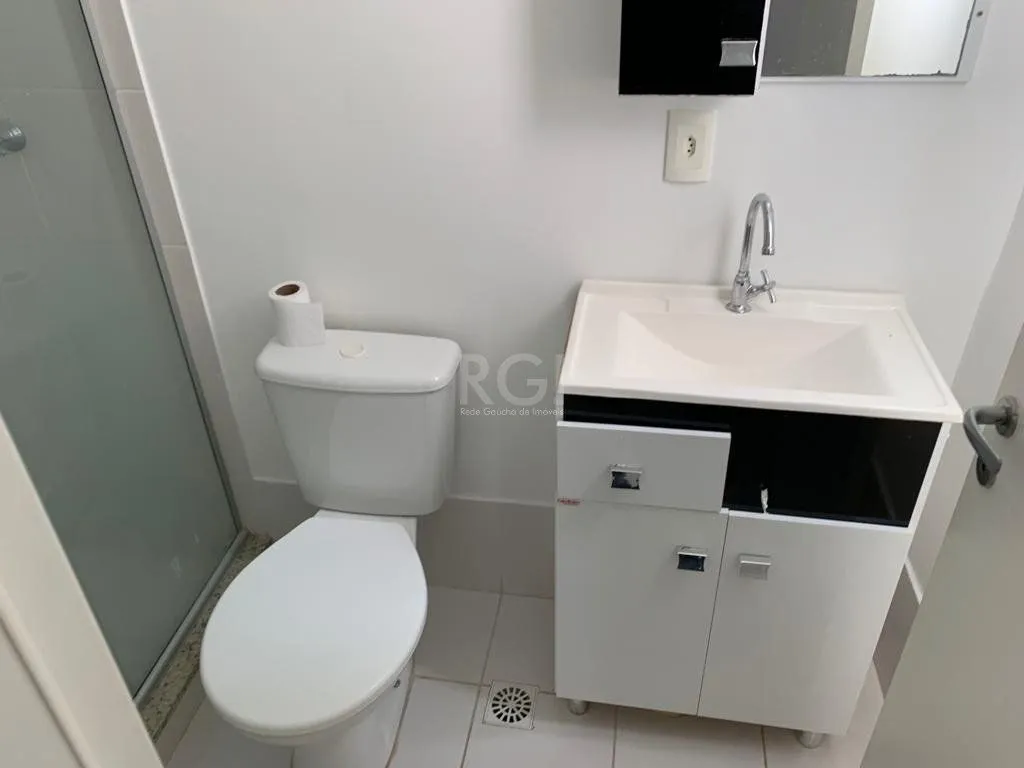 Imagem Lindo apartamento com vista e posição solar privilegiada.