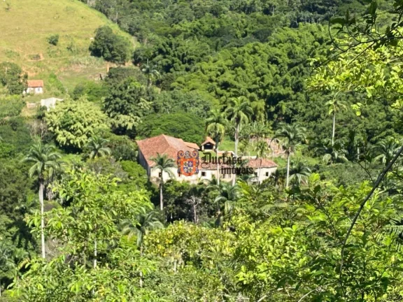 Imagem Fazenda com 10 dormitórios à venda, 1600627 m² por R$ 10.000.000 - São Sebastião do Alto/RJ
