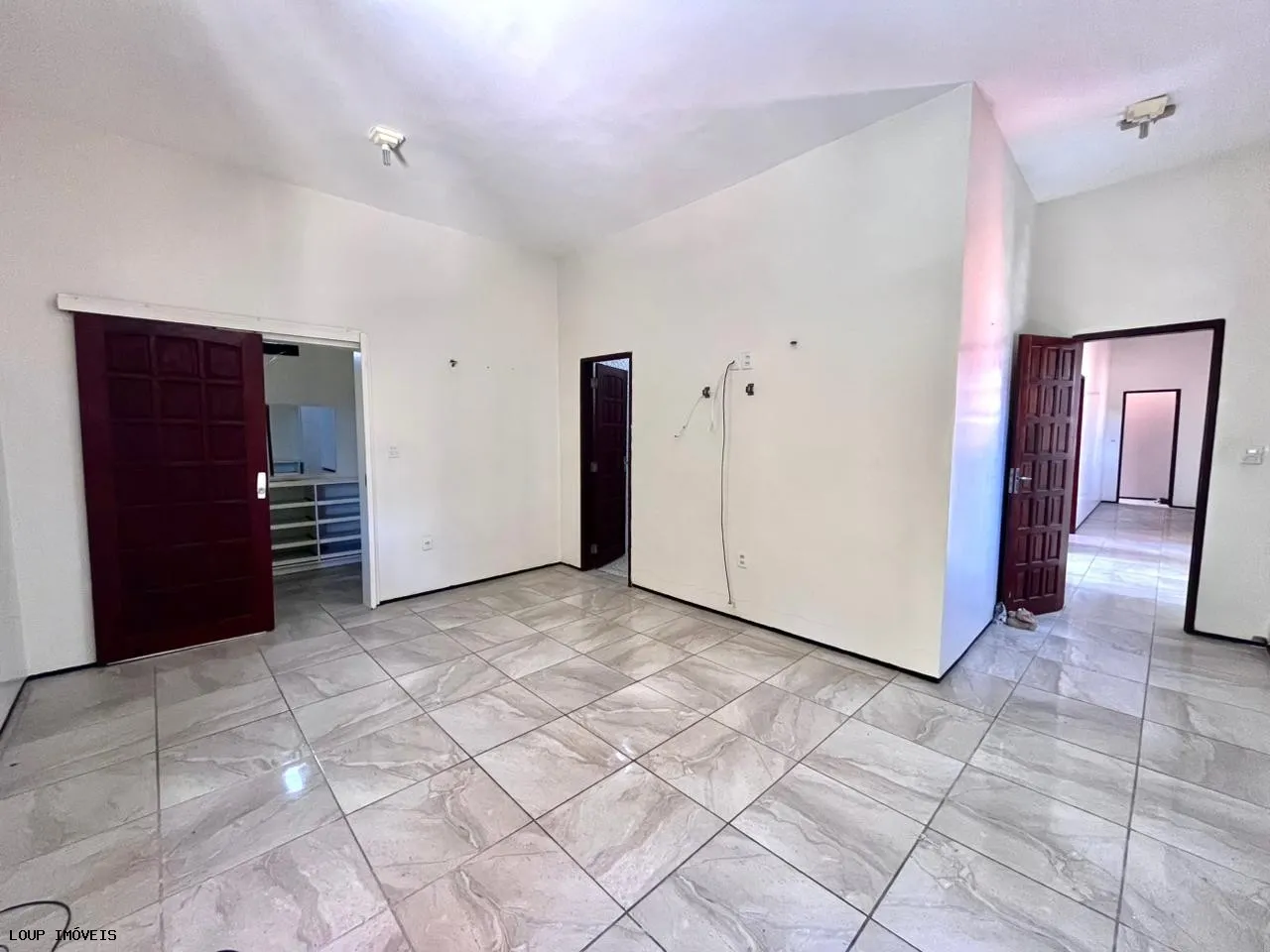Imagem Casa para Venda em Caucaia, Iparana, 3 dormitórios, 3 suítes, 3 banheiros, 5 vagas