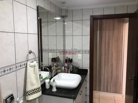 Imagem SOBRADO, 4 QUARTOS, 3 SUÍTES, 1 QUATRO DE EMPREGADA COM BANHEIRO, GARAGEM COBERTA, PISCINA E CHURRASQUEIRA
