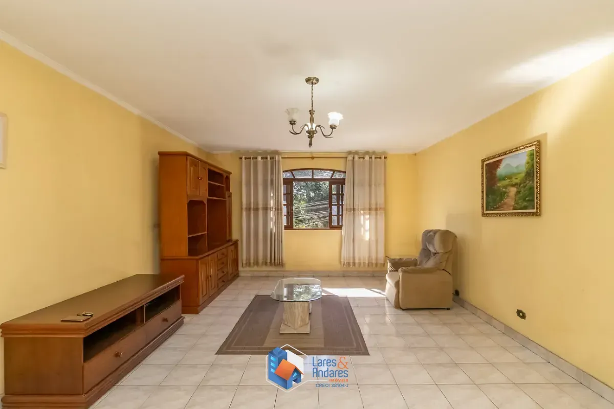 Imagem Sobrado para venda em Jardim Vivan com 3 quartos, sendo 1 suíte, 225m²