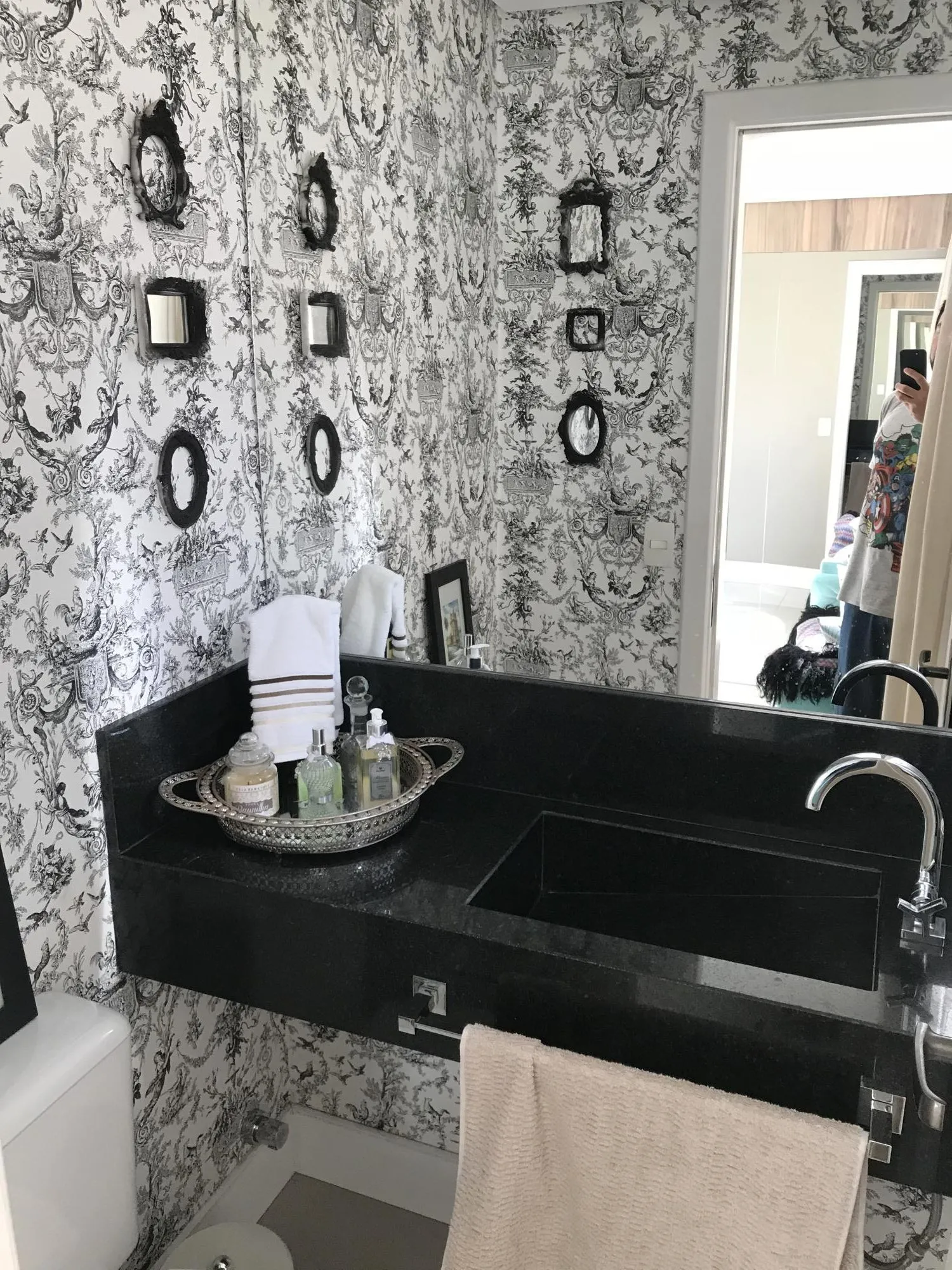 Imagem Casa Condominio para Venda - 230.51m², 4 dormitórios, sendo 1 suites, 3 vagas - Pedra Redonda