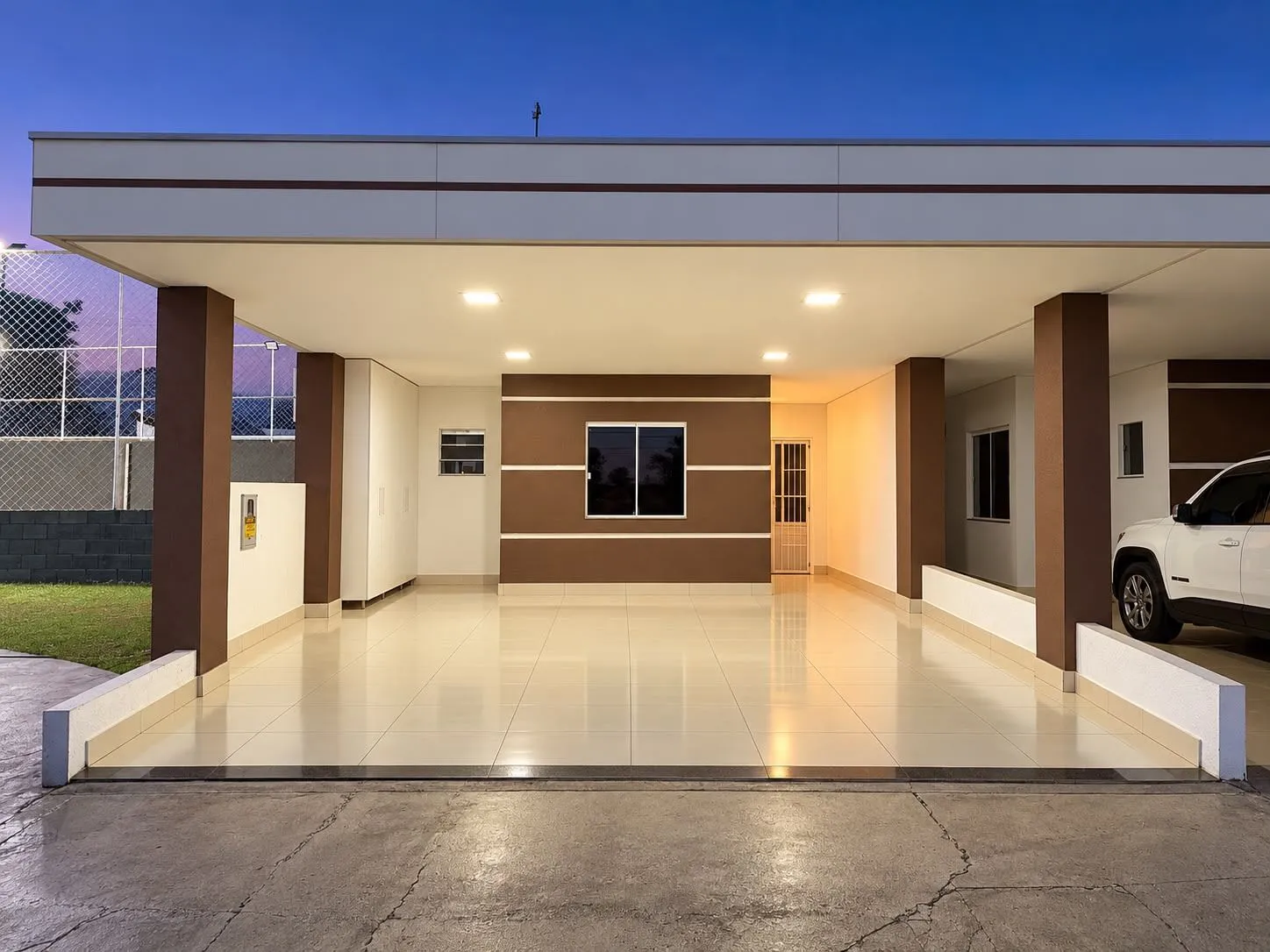 Foto do imóvel Casa 3 quartos, 1 suíte |Condomínio Maria Mota - Cuiabá/MT em Avenida Camboriú