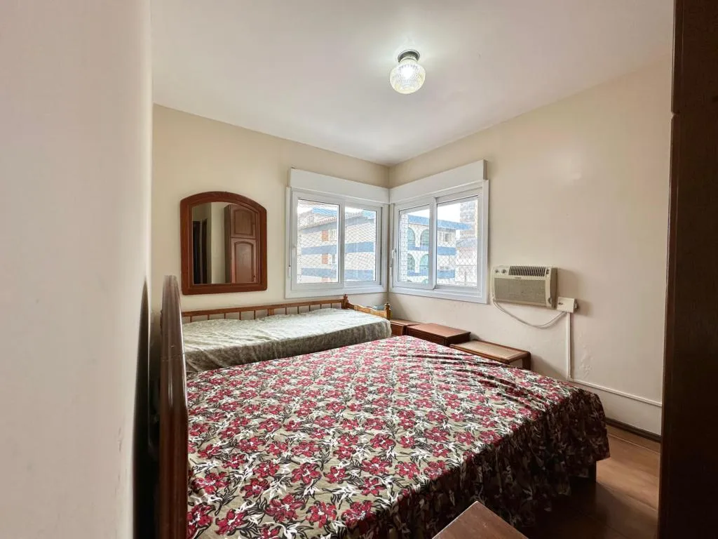 Imagem Apartamento 2Dórmitórios dependência - Bairro Centro