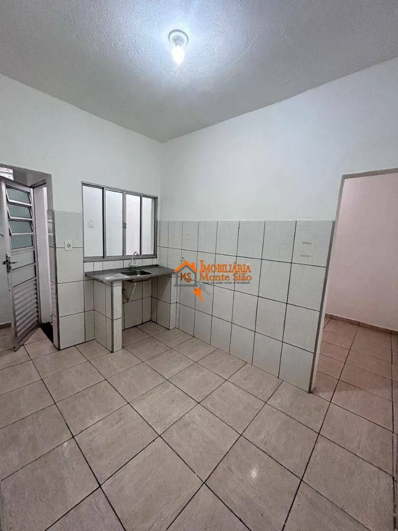 Foto do imóvel Casa com 1 dormitório para alugar, 40 m² por R$ 780,00/mês - Jardim Presidente Dutra - Guarulhos/SP