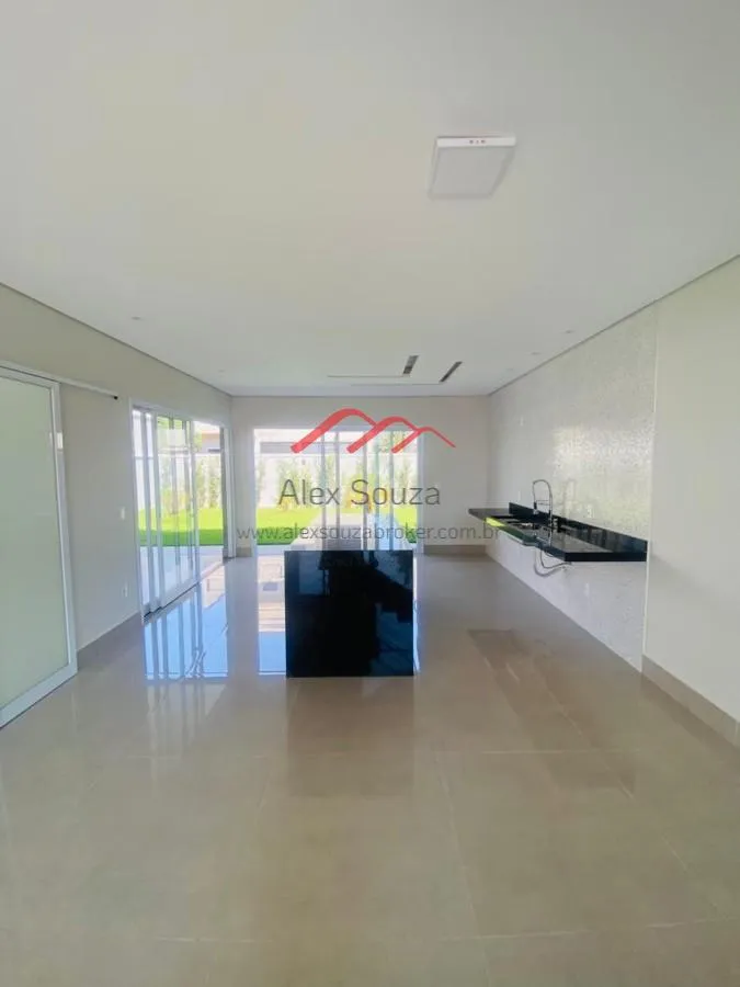Imagem Sobrado em Condomínio para Venda em Hortolândia, Residencial Jardim do Jatobá, 3 dormitórios, 1 suíte, 3 banheiros, 4 vagas