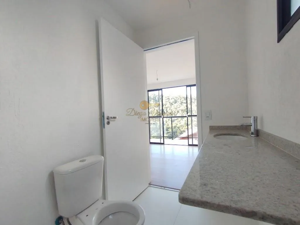 Imagem Casa em Condomínio para Venda em Teresópolis / RJ no bairro Albuquerque