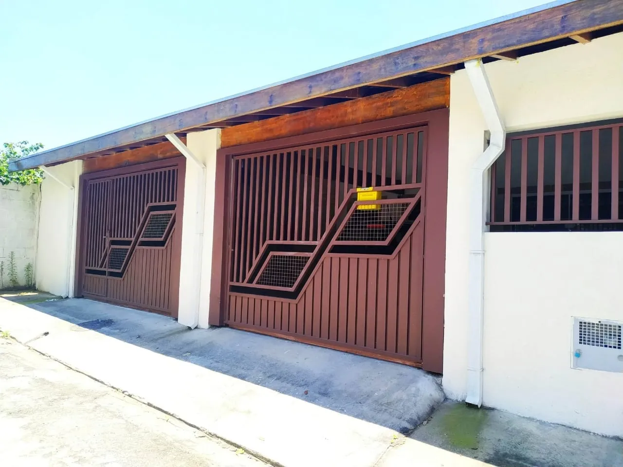 Foto do imóvel Casa à venda 3 Quartos, 1 Suite, 2 Vagas, 250M², Jardim Yassuda, Pindamonhangaba - SP