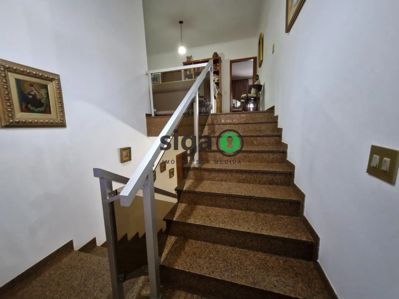 Imagem Casa de 5 dormitórios em condomínio no Real Parque