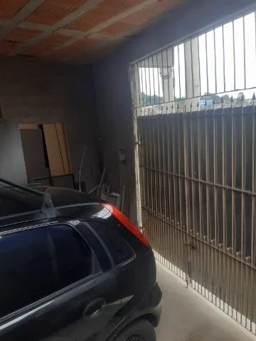 Imagem VENDA DE CASA NO JARDIM NICEA, EM ITAQUECETUBA/SP, OPORTUNIDADE 110m² com 2 quartos, sala de estar, varanda e garagem coberta. CONSULTE-NOS.