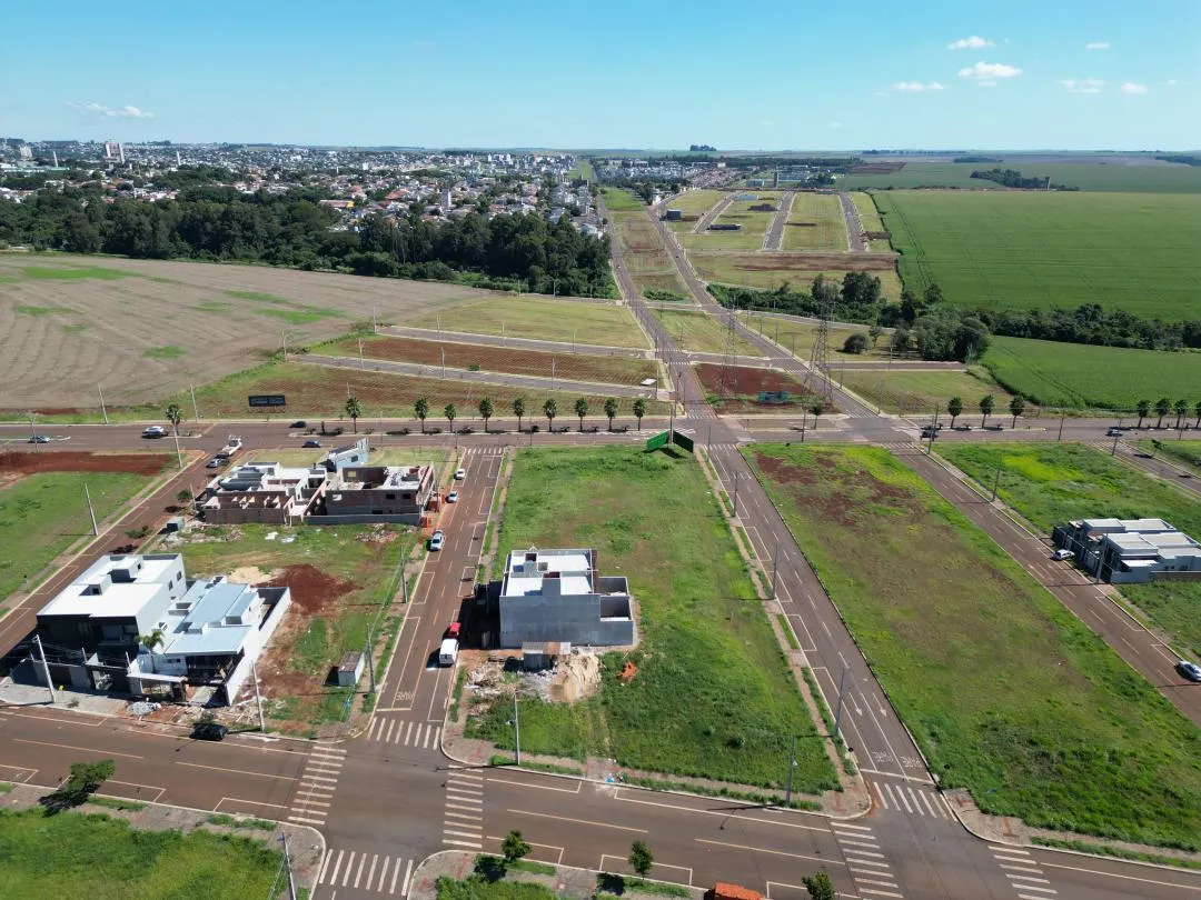 Imagem Terreno à venda em Cascavel - Loteamento Colinas Tropical