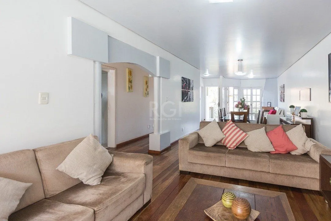 Imagem Casa Condominio para Venda - 297.63m², 4 dormitórios, sendo 1 suites, 2 vagas - Espirito Santo