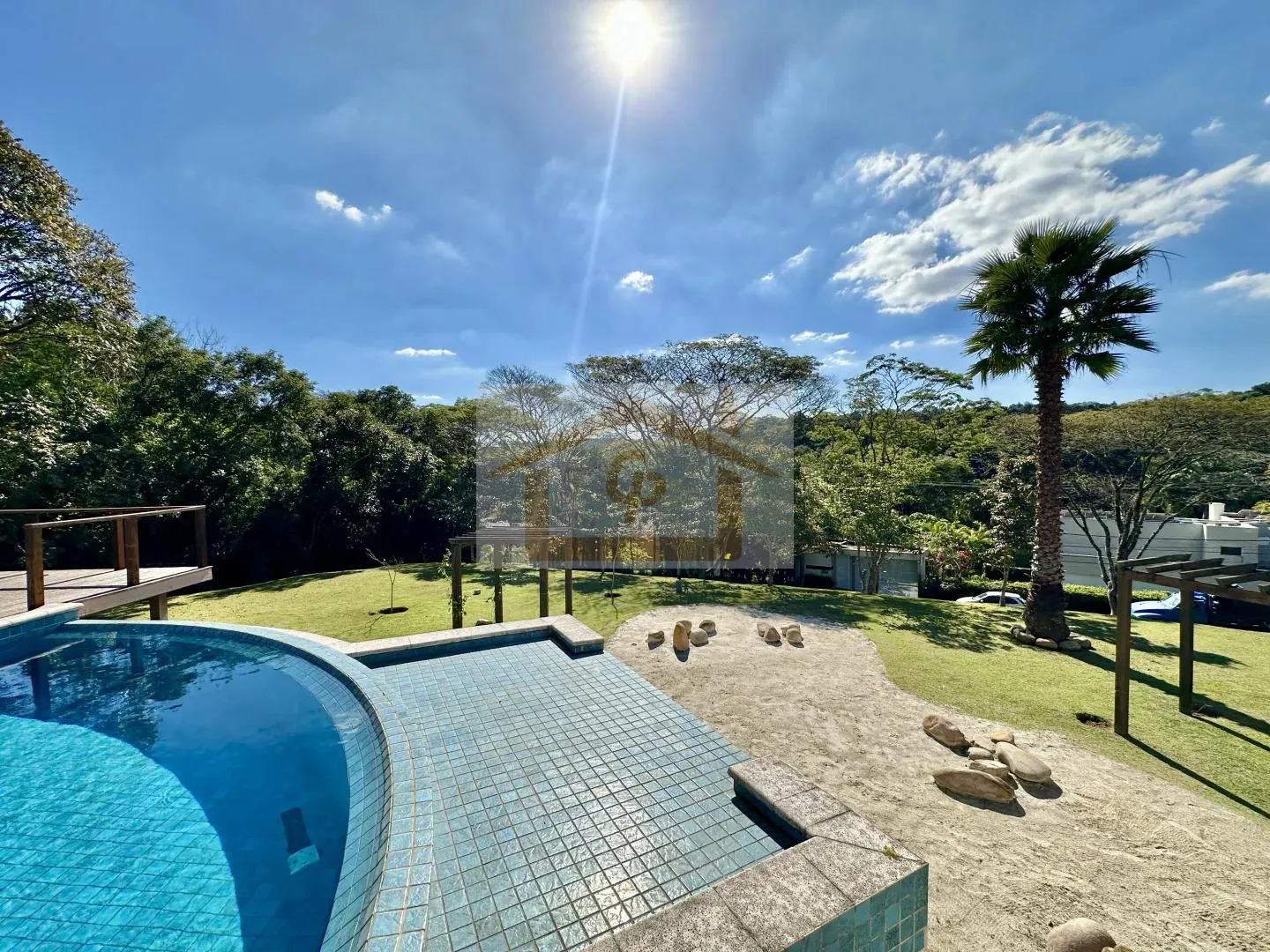 Imagem 4suítes Linda casa TÉRREA, vista 180°. Piscina, gourmet, 3 lareiras, 10 vagas cobertas