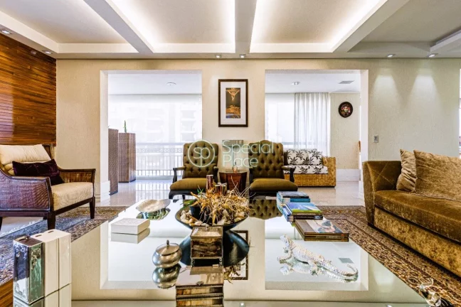 Imagem Excelente apartamento com 400m² no Morumbi, living super espaçoso integrado ao home theater e à s...