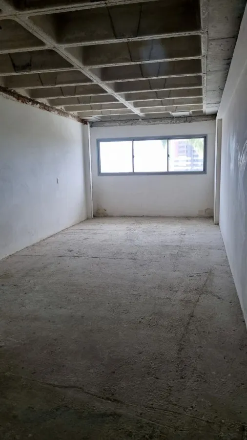 Imagem Sala Comercial / Nova para Venda em Maceió, Gruta de Lourdes, 1 banheiro, 1 vaga