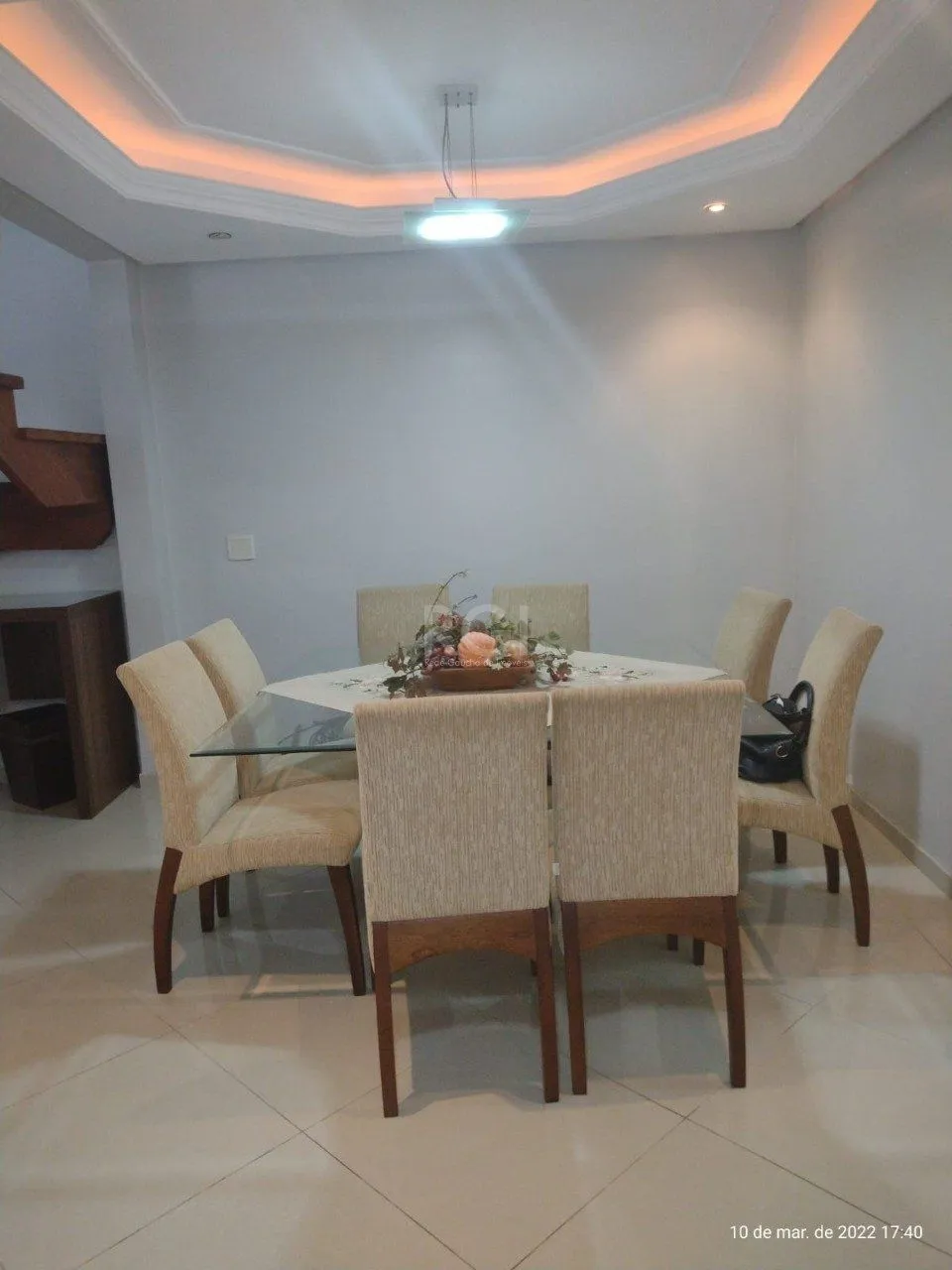 Imagem Casa 210m², 3 dormitórios, sendo 1 suites, 2 vagas - Mario Quintana, Porto Alegre/RS
