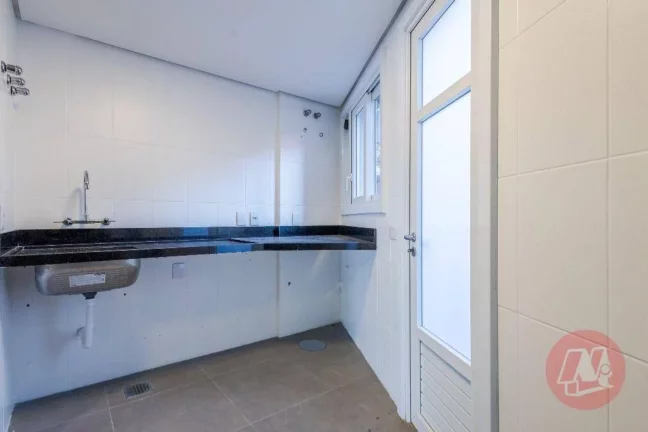 Imagem No Cristal, Garden de 315 m², 3 suítes, 3 vagas e piscina.