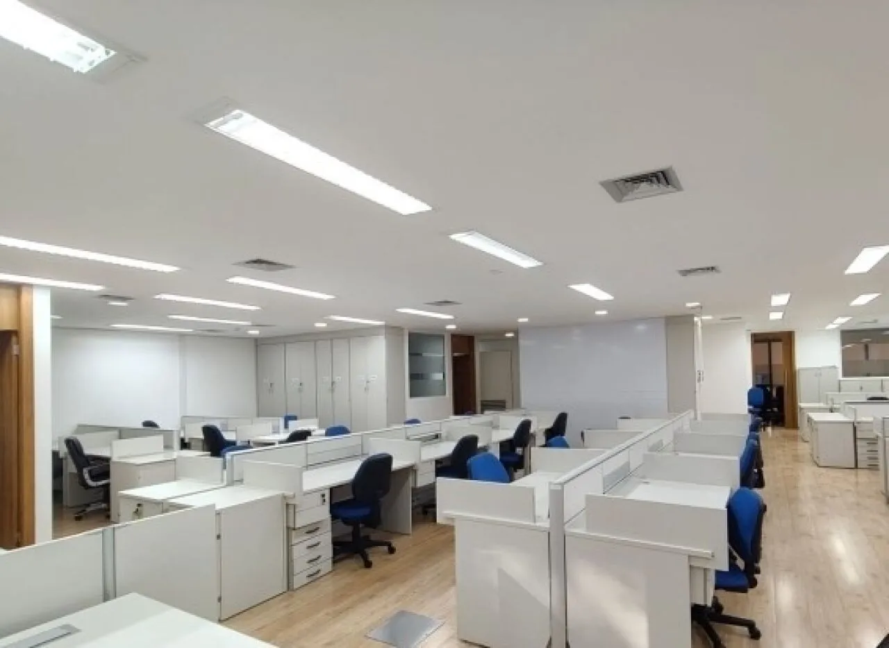 Imagem Sala comercial com 251m², para locação, com salas e vão livre, 6 vagas, na Vila Olímpia