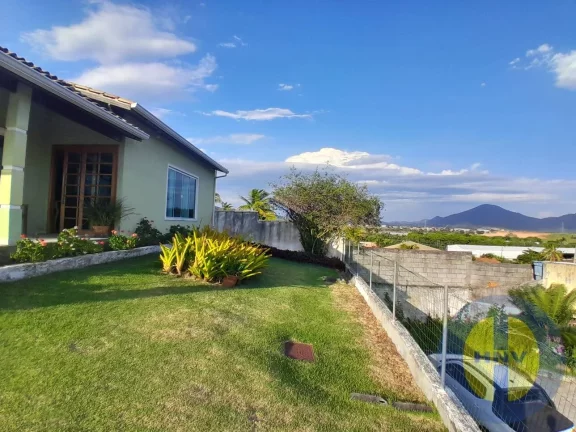 Imagem Vendo linda casa no condomínio "Itaipuaçú Ville" com uma vista incrível!