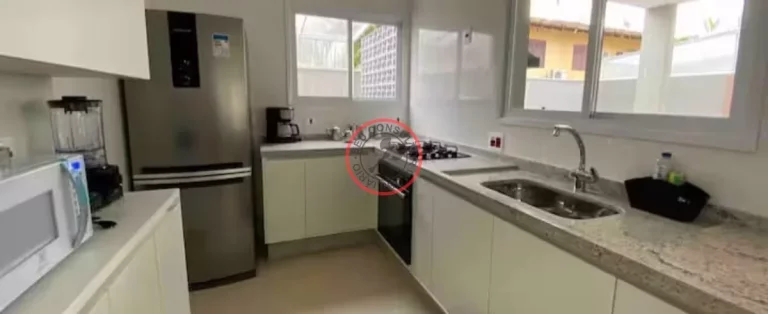 Imagem CAMBURY, LOCAÇÃO TEMPORÁRIA.CASA COM 3 SUÍTES DENTRO DE CONDOMÍNIO, PRÓXIMO A PRAIA COM PISCINA PRIVATIVA E AREA GOURMET