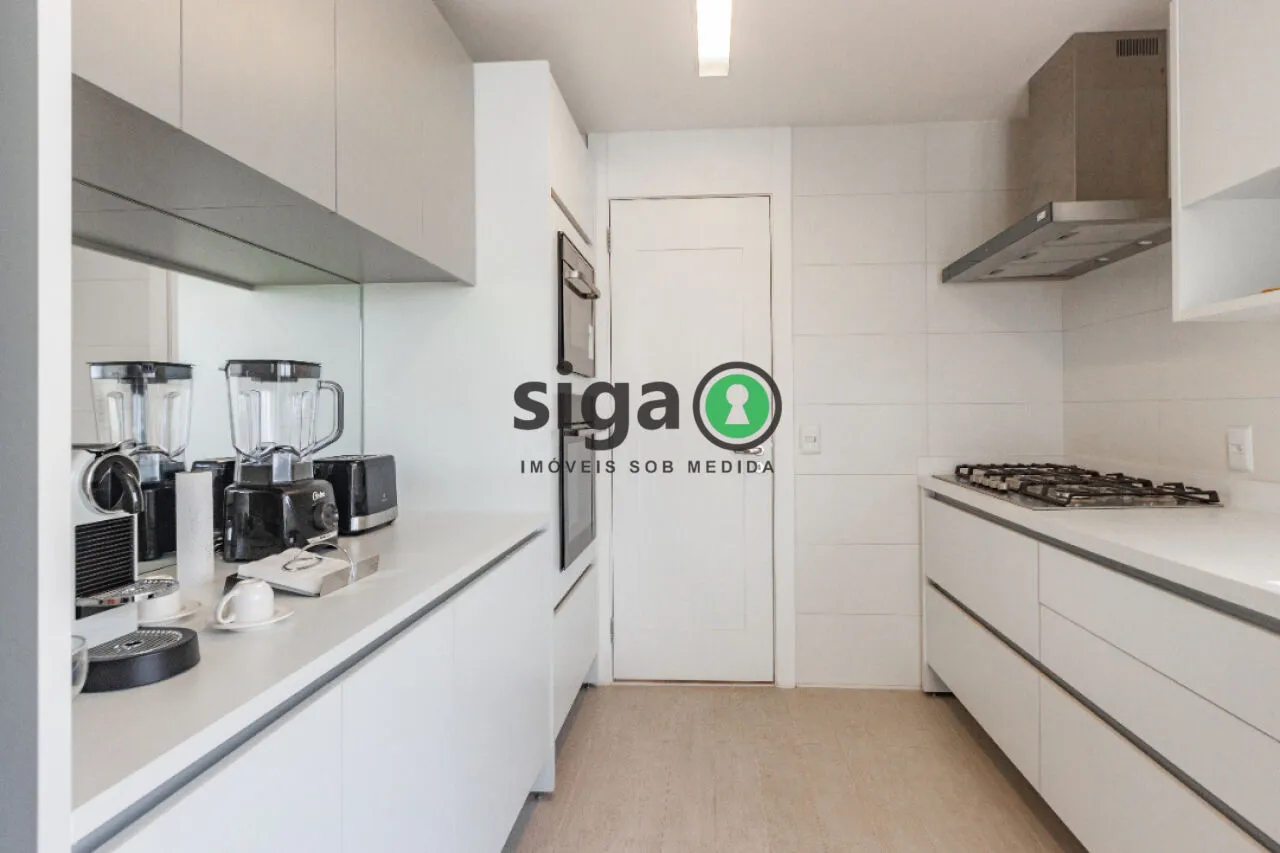 Imagem Apartamento Alto Padrão no Itaim Bibi de 3 Quartos com 5 Vagas - 275m² à Venda.