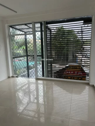 Imagem Loja Comercial para Locação no Planalto Paulista, São Paulo-SP: 6 Vagas de Garagem e 135m² de Área!