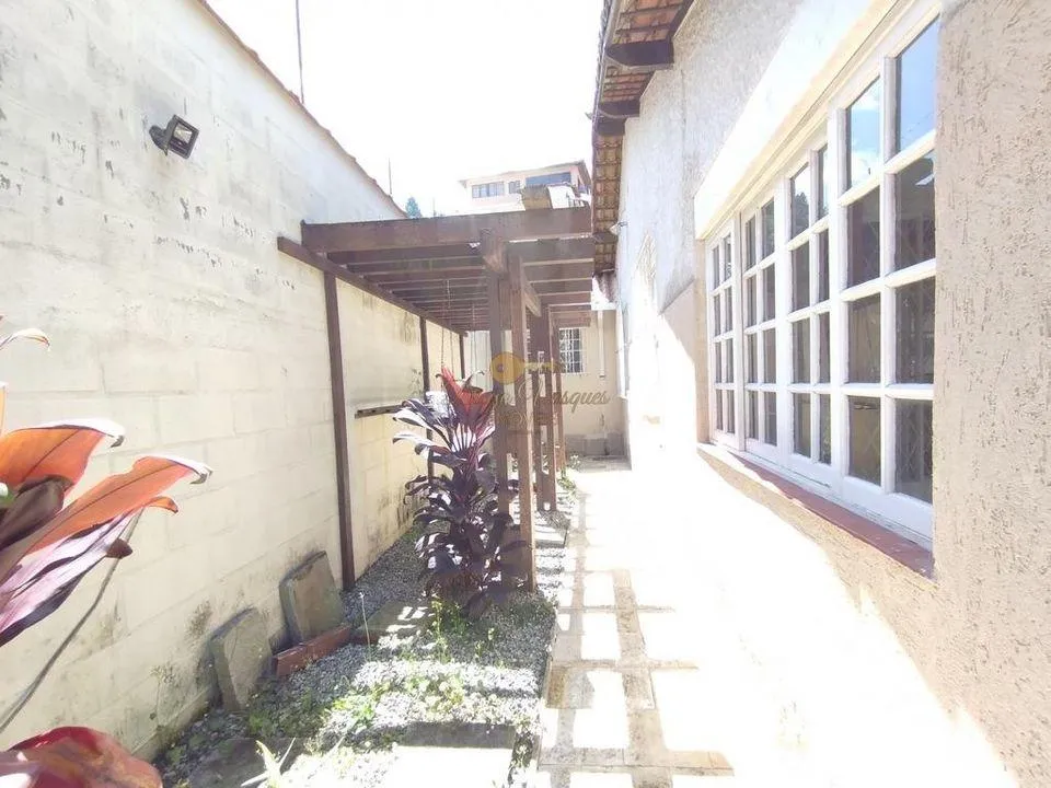 Imagem Casa para Venda em Teresópolis / RJ no bairro Agriões