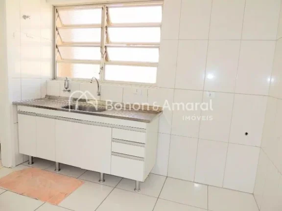Imagem São 118 m² sendo sala para 2 ambientes amplos e estante, lavabo, cozinha ampla com gabinete e pia ...