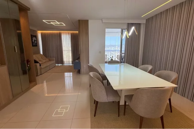 Imagem Apartamento à venda em Balneário Camboriú, Centro, com 3 quartos, 140m2