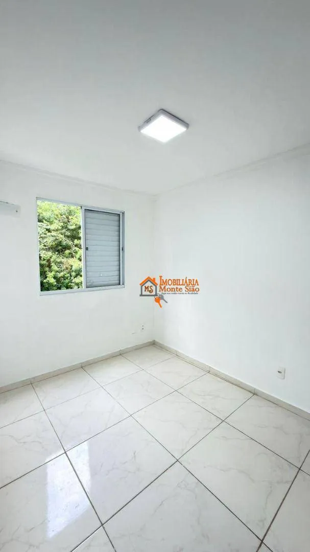 Imagem Apartamento com 2 dormitórios à venda, 38 m² por R$ 249.000,00 - São João - Guarulhos/SP