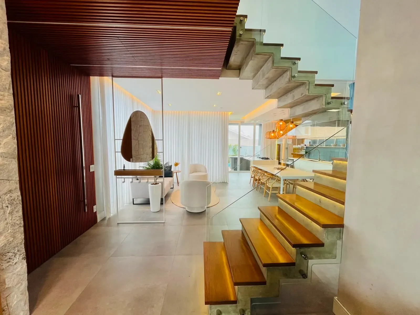 Imagem Sobrado com 4 Quartos à Venda, 290 m² em Village  - Capão da Canoa