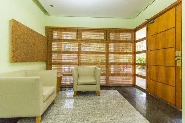 Imagem Amplo apartamento com 3 dormitórios, churrasqueira e hidromassagem - 222m² - Petrópolis