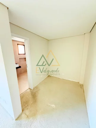 Imagem Casa à venda no bairro Capão da Imbuia - Curitiba/PR