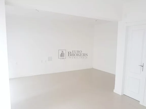 Imagem Sala comercial no Centro de Balneário Camboriú.
