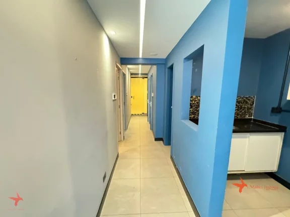 Imagem Casa Comercial à Venda em Pinheiros, São Paulo-SP: 5 Salas, 3 Banheiros, 1 Vaga de Garagem e 120m² de Área