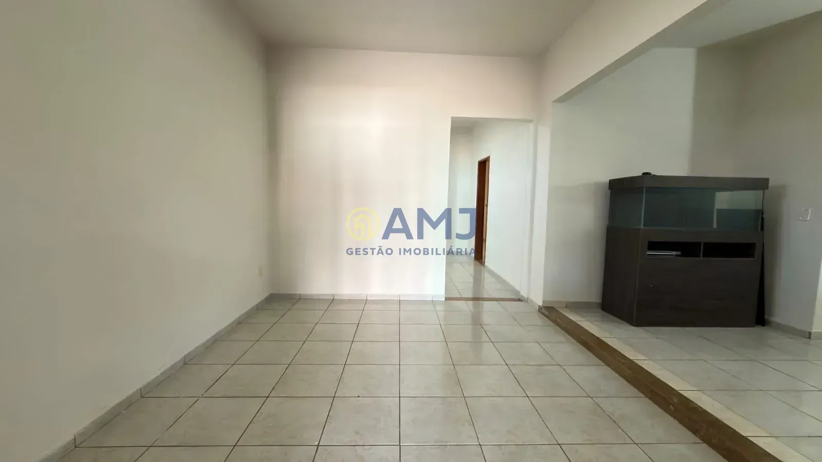 Imagem SOBRADO AMPLO À VENDA | VILA LUCY - GOIÂNIA