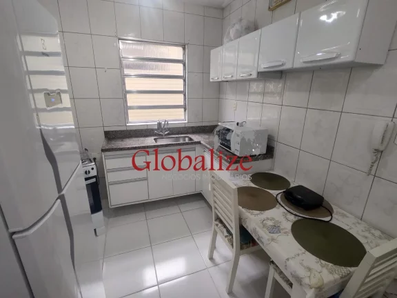Imagem Apartamento com 2 dormitórios de frente e sacada no primeiro andar no bairro do Boqueirão em Santos (SP) por R$ 340.000,00 !