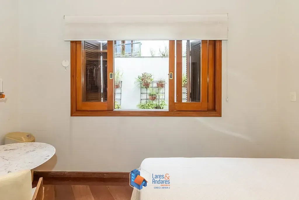Imagem Casa à venda 4 Quartos 2 Suites 4 Vagas 237M² Jardim Marajoara São Paulo - SP