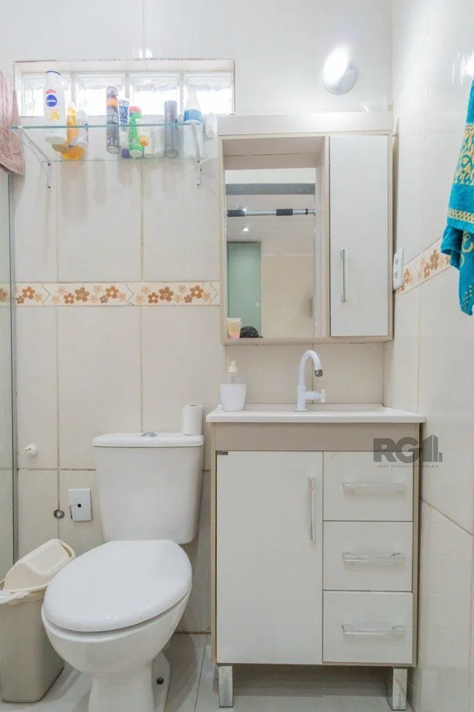 Imagem Casa Condominio para Venda - 200m², 3 dormitórios, 2 vagas - Vila Nova