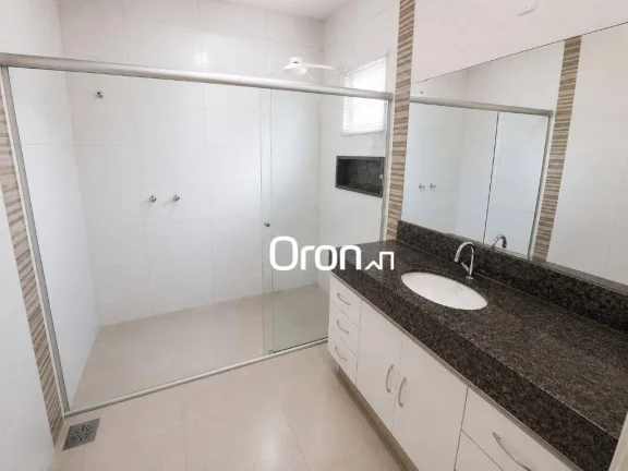 Imagem Casa com 3 dormitórios à venda, 220 m² por R$ 1.450.000,00 - Jardins Lisboa - Goiânia/GO