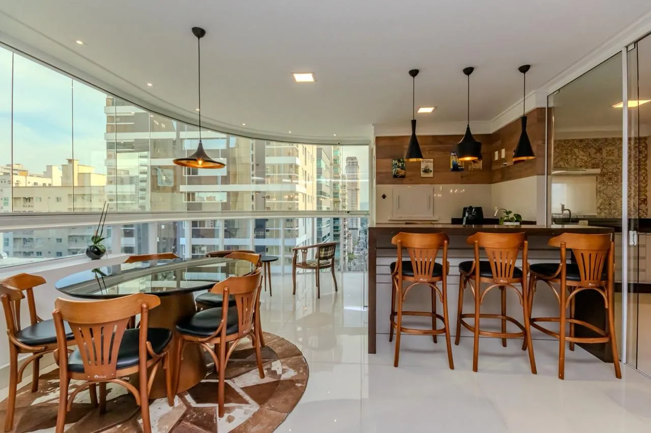 Imagem Apartamento à venda com 154m2 por R$ 2.200.000,00