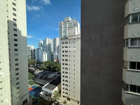 Imagem Apartamento no Campo Belo com 3 quartos, 3 suítes, 155m²